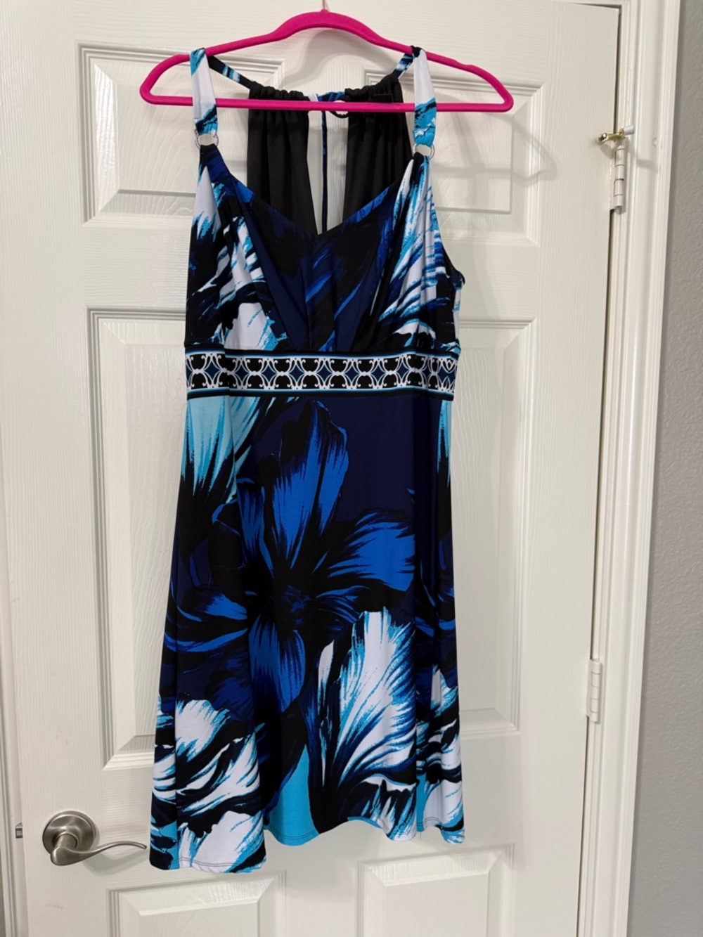 White House Black Market -  Blue & Black Floral Halter Dress – Size  Large